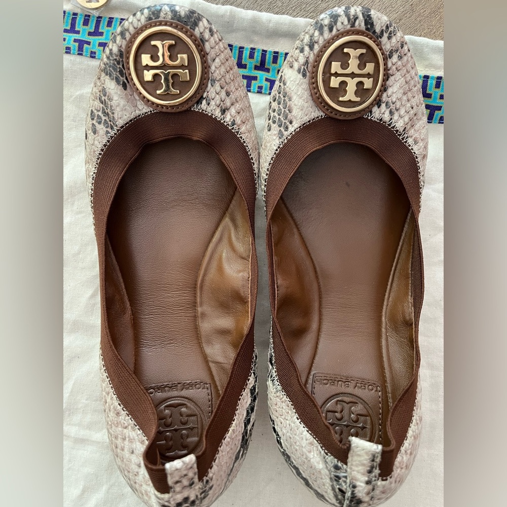 Tory Burch Ballet Flats Tan Snakeskin Size 8M w/ Dust Bag